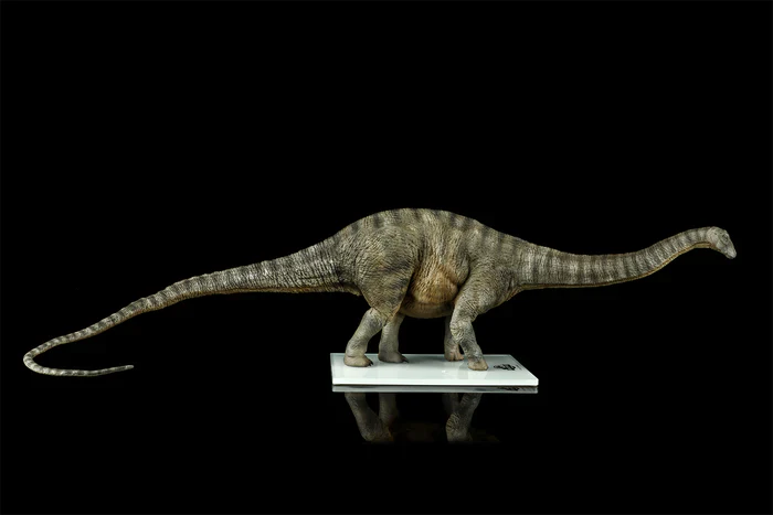 Dino Dream Jurassic World Dominion Apatosaurus 1/30 Scale Resin Model - Image 2