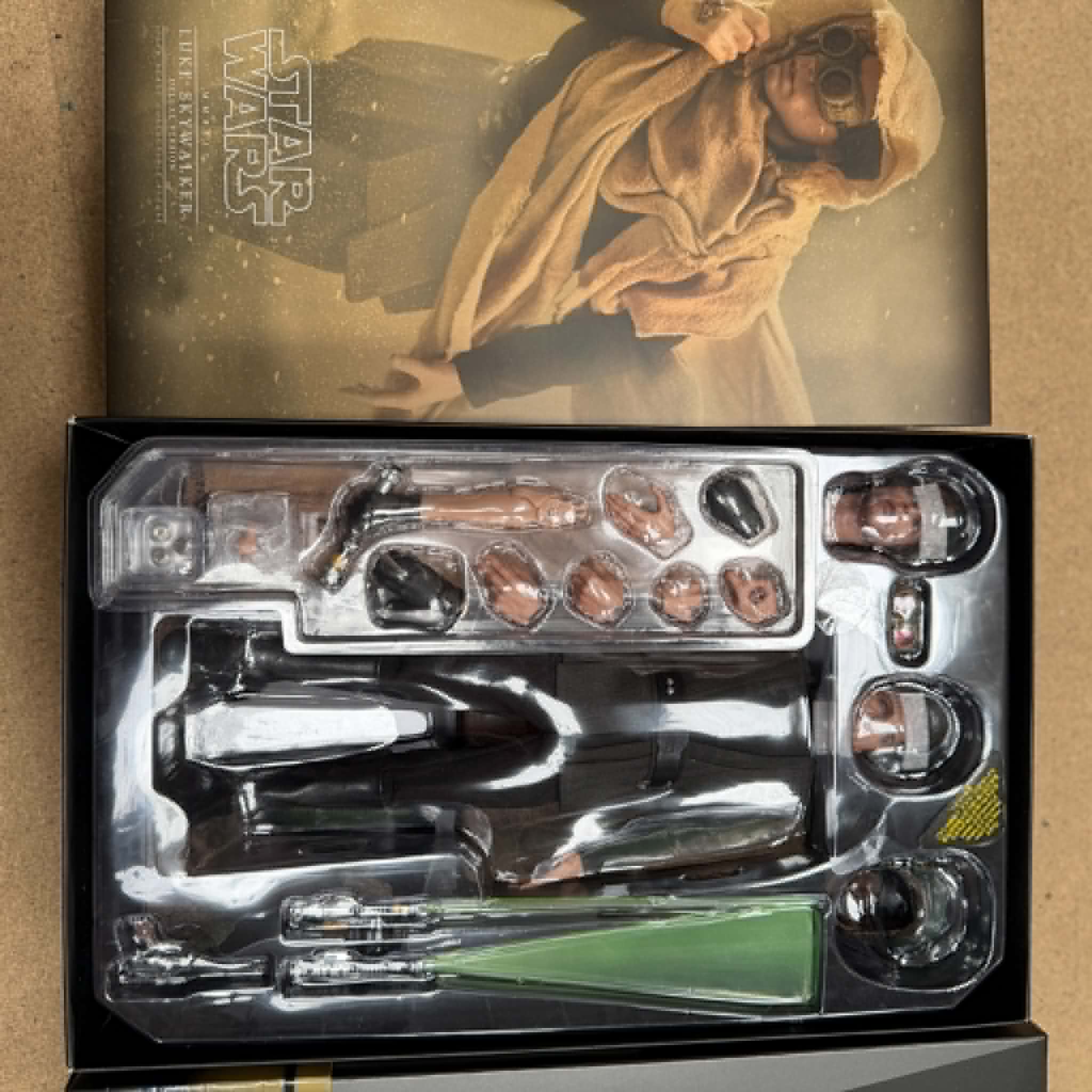 Hot Toys Star Wars Luke Skywalker Deluxe Version 1/6 Scale Figure PRE OWNED - Image 3
