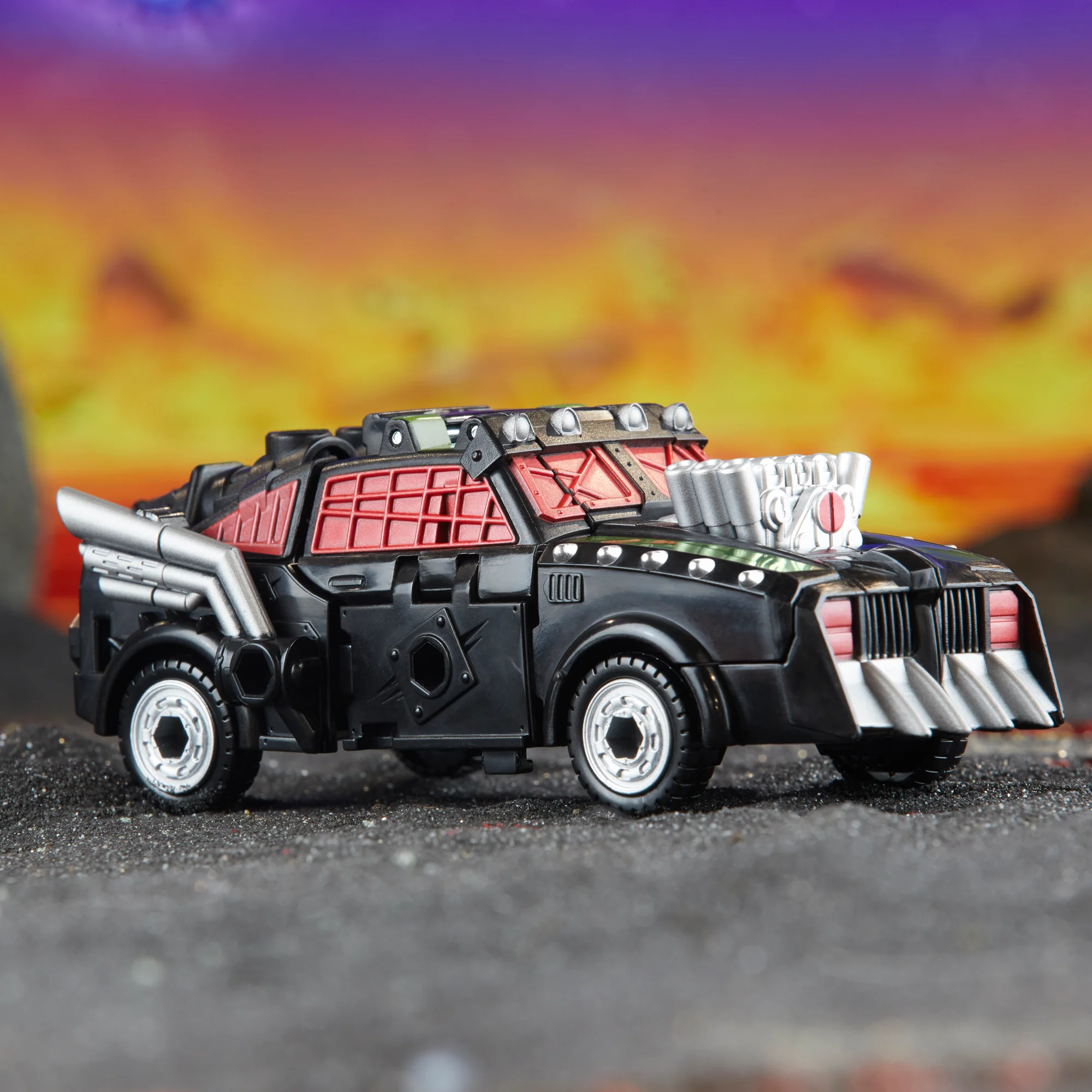 Transformers Legacy United Deluxe Lockdown - Image 10