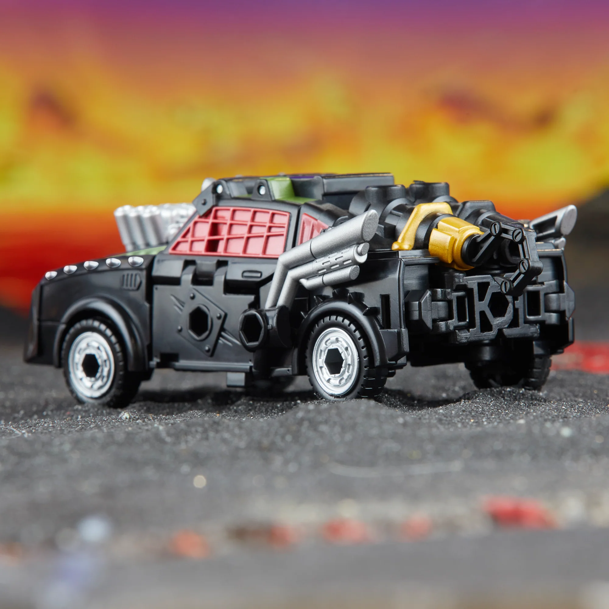 Transformers Legacy United Deluxe Lockdown - Image 11
