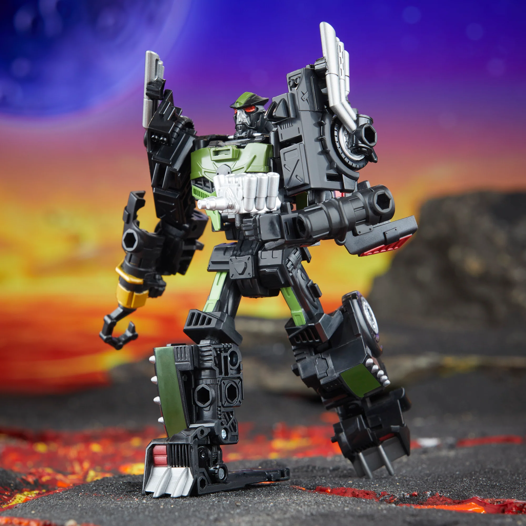 Transformers Legacy United Deluxe Lockdown - Image 5
