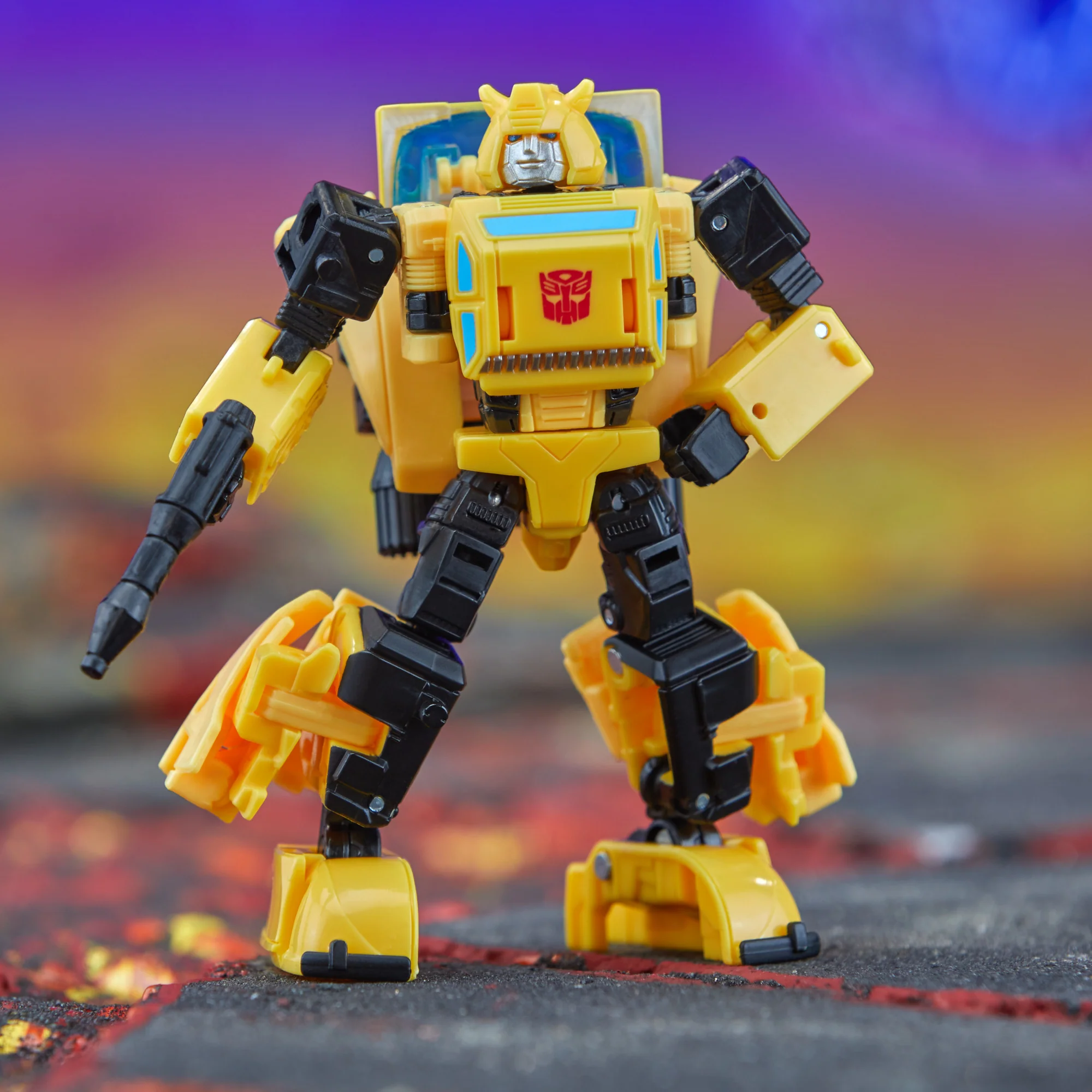 Transformers Legacy United Deluxe Origin Bumblebee - Image 4