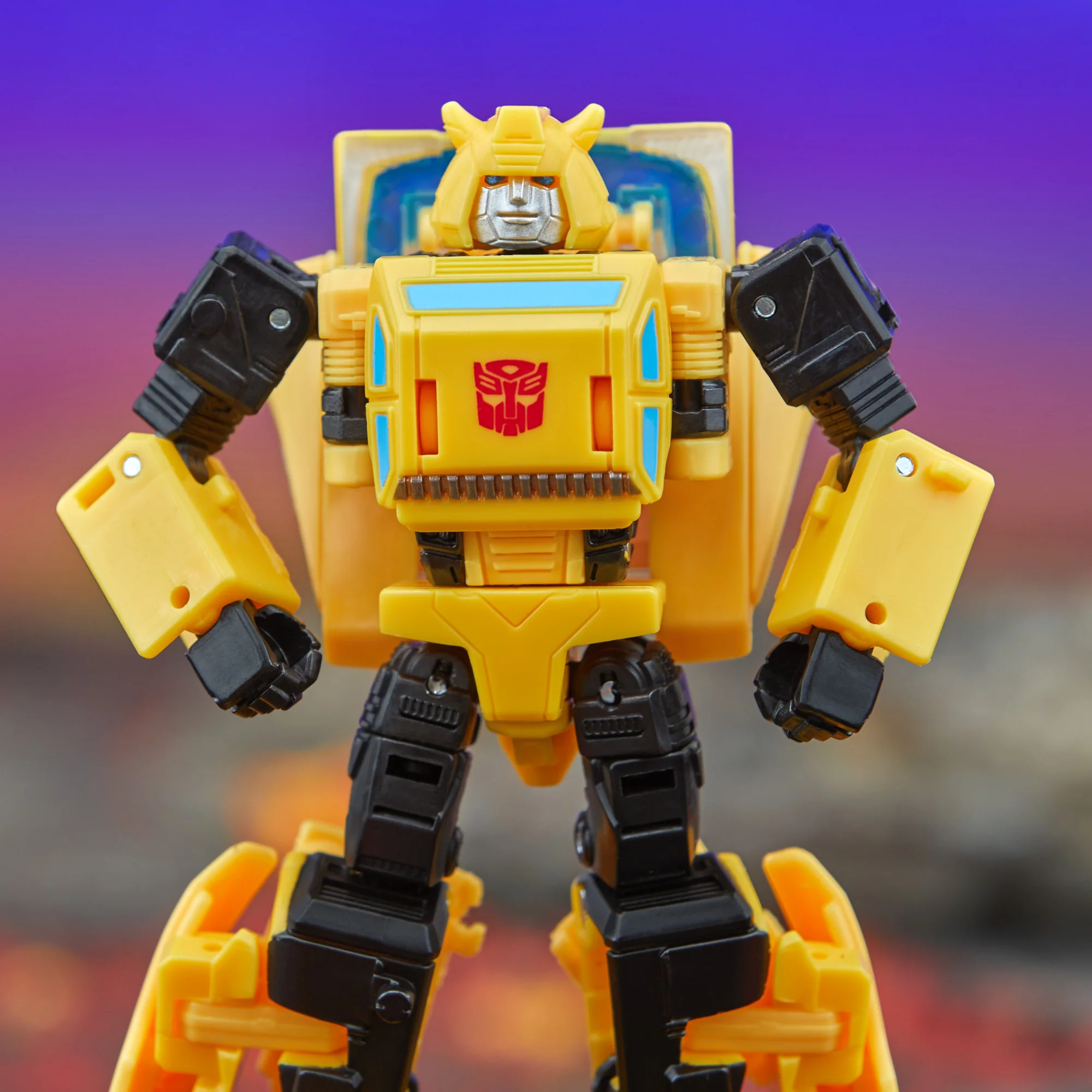 Transformers Legacy United Deluxe Origin Bumblebee - Image 8