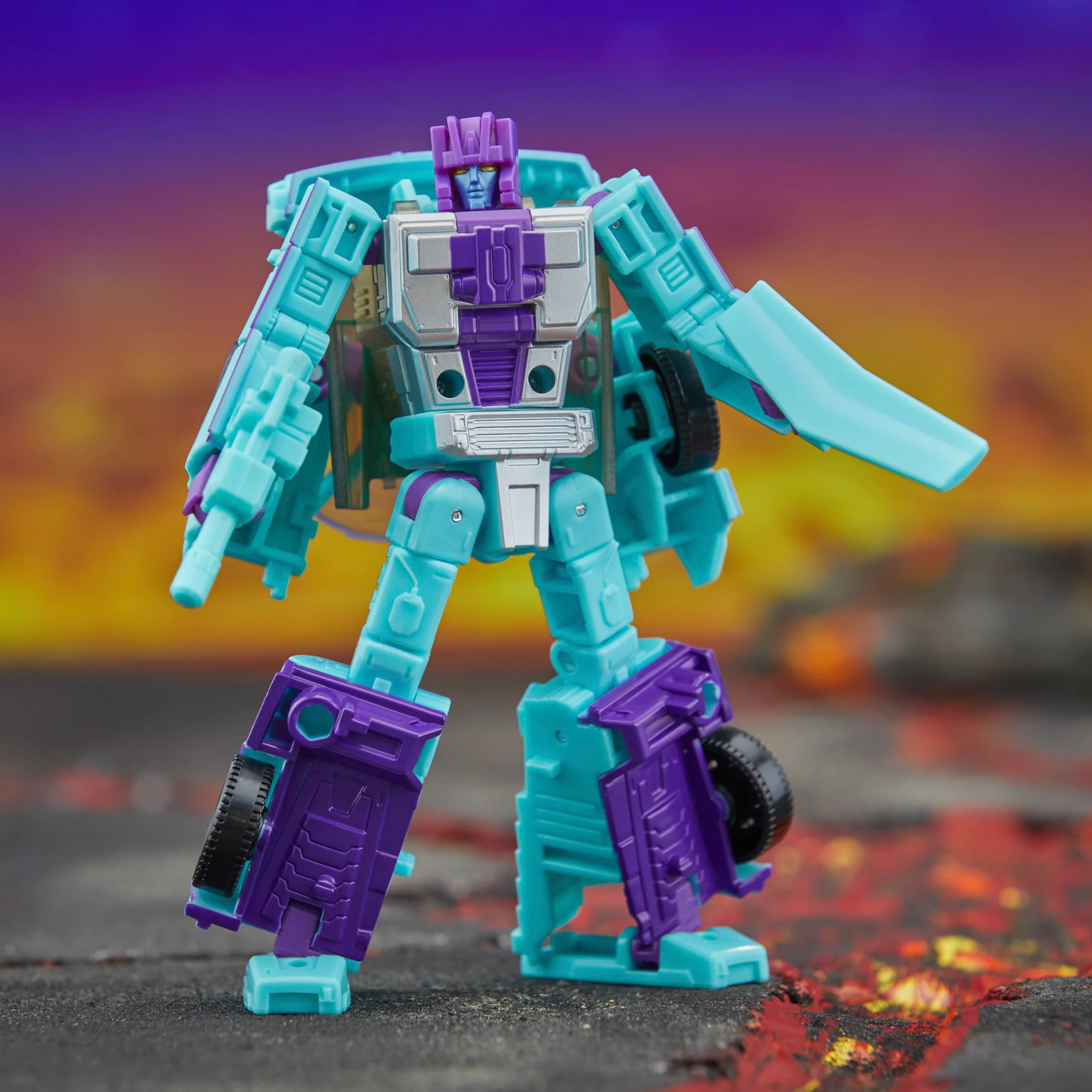 Transformers Legacy United (G2 Universe) Deluxe G2 Breakdown - Image 11