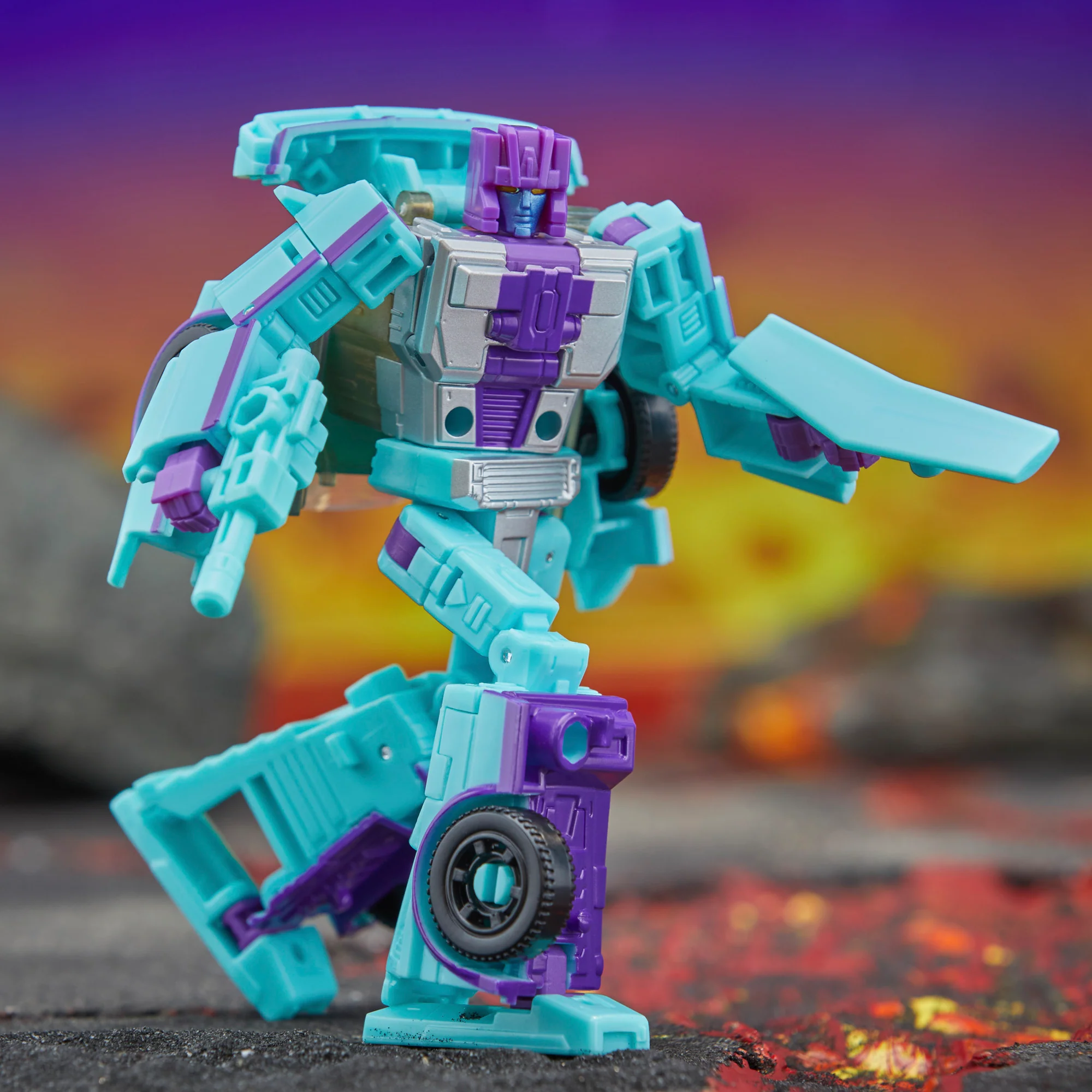 Transformers Legacy United (G2 Universe) Deluxe G2 Breakdown - Image 2
