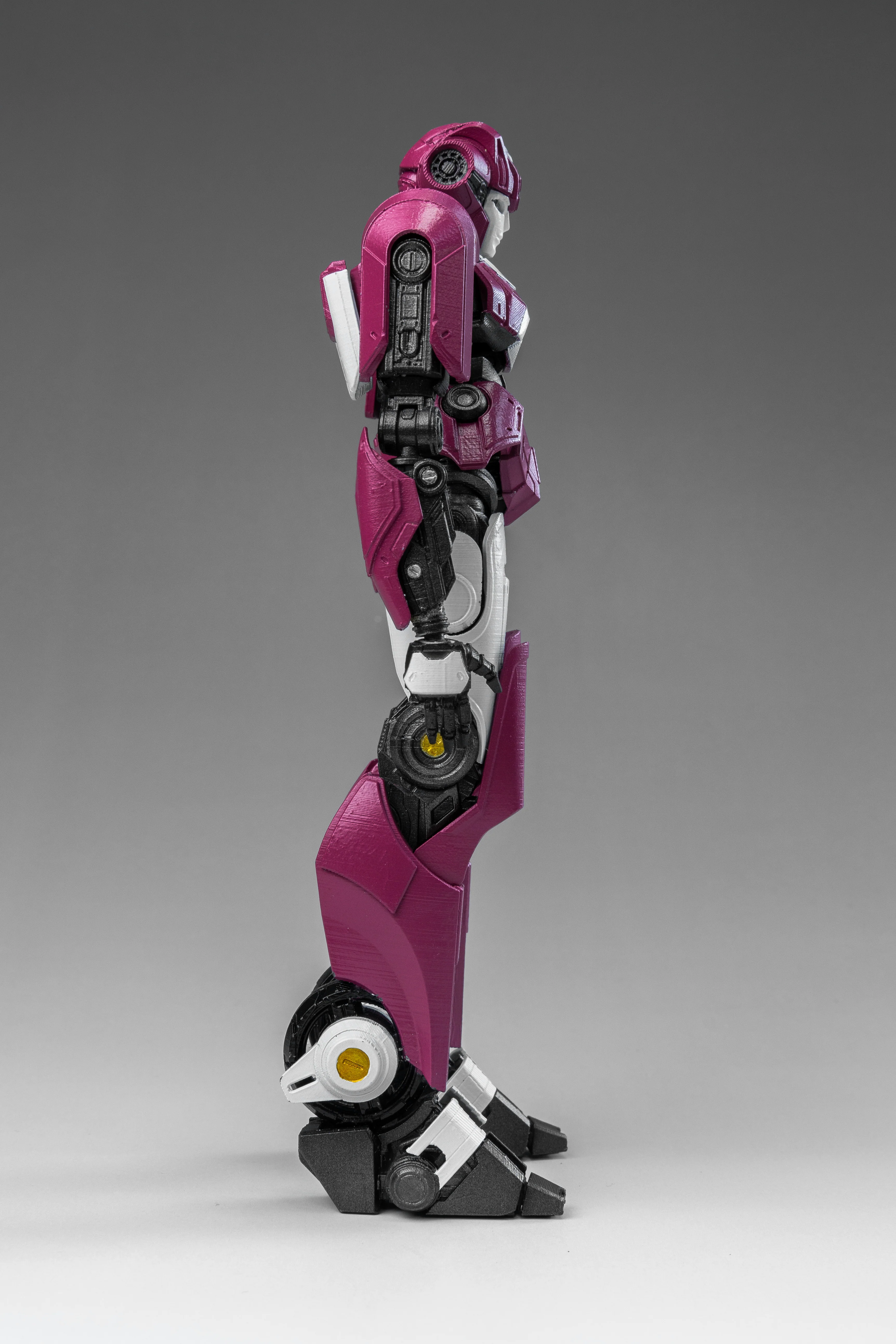 Transformers Yolopark TFOne 17.5cm Elita Cogged Mode MODEL KIT - Image 4