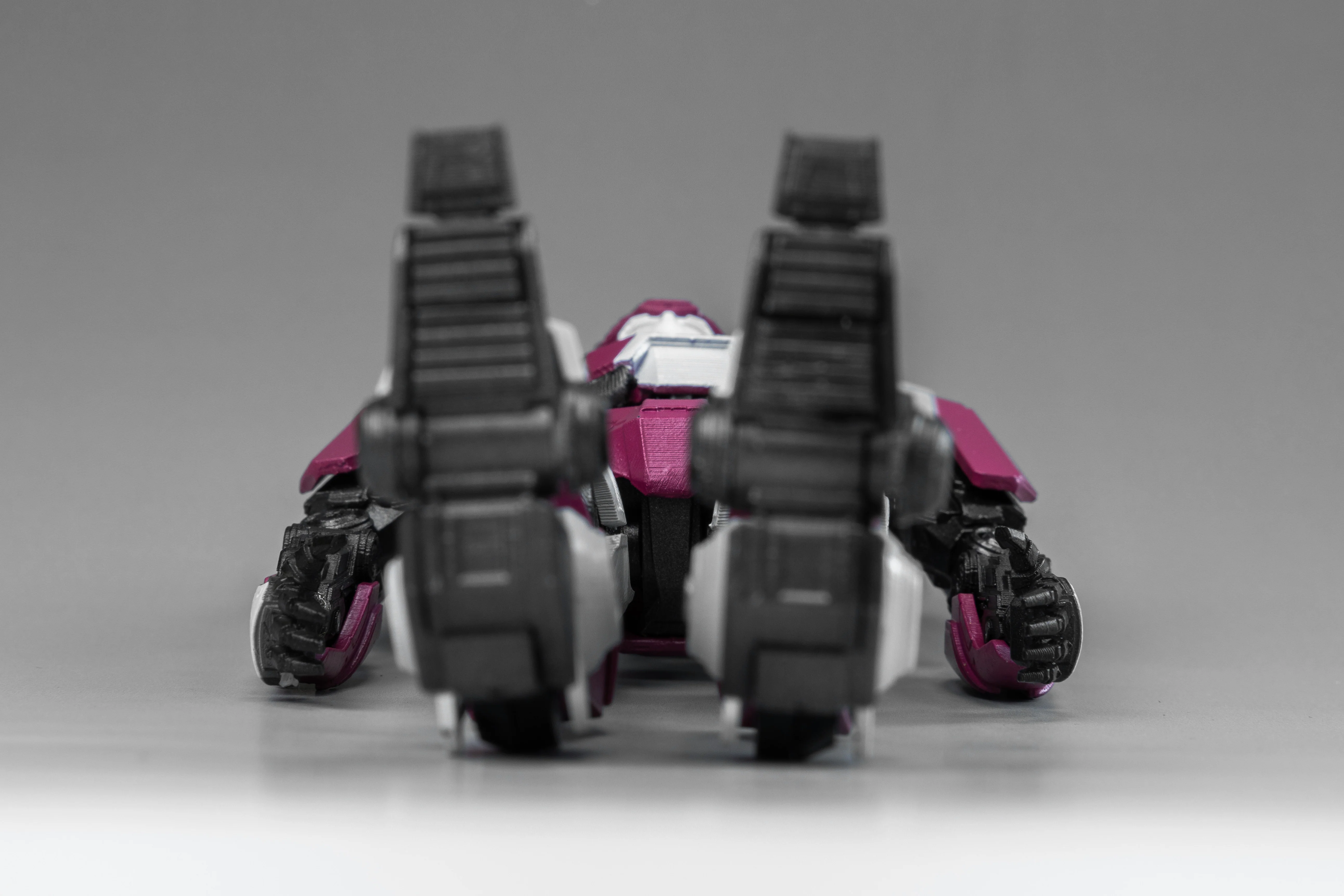 Transformers Yolopark TFOne 17.5cm Elita Cogged Mode MODEL KIT - Image 8