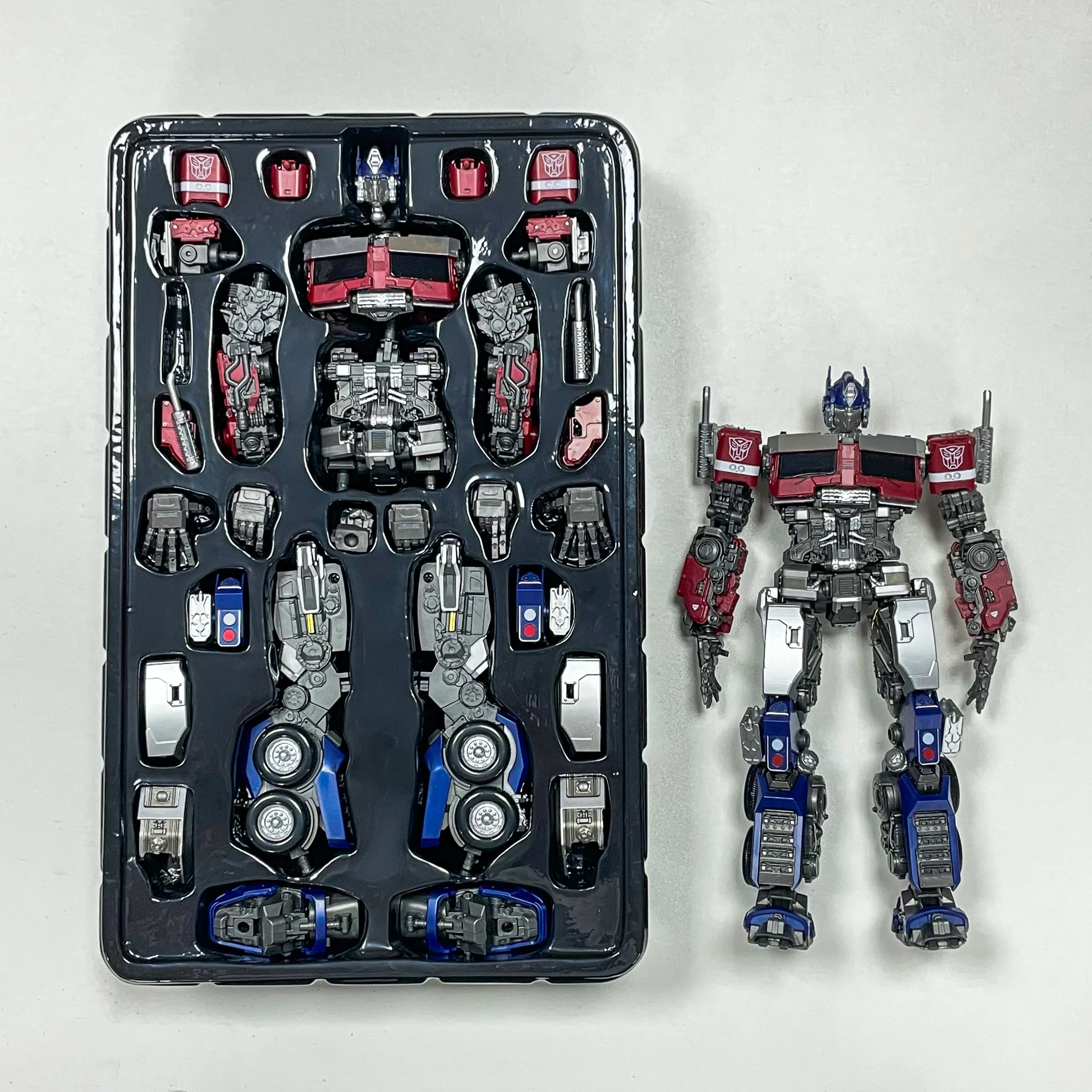 Transformers Rise Of The Beasts Yolopark 20cm Model Kit - Optimus Prime - Image 3